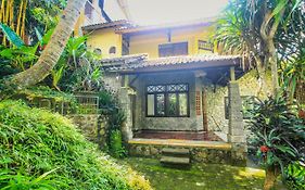 Tegal Pendet With River Views